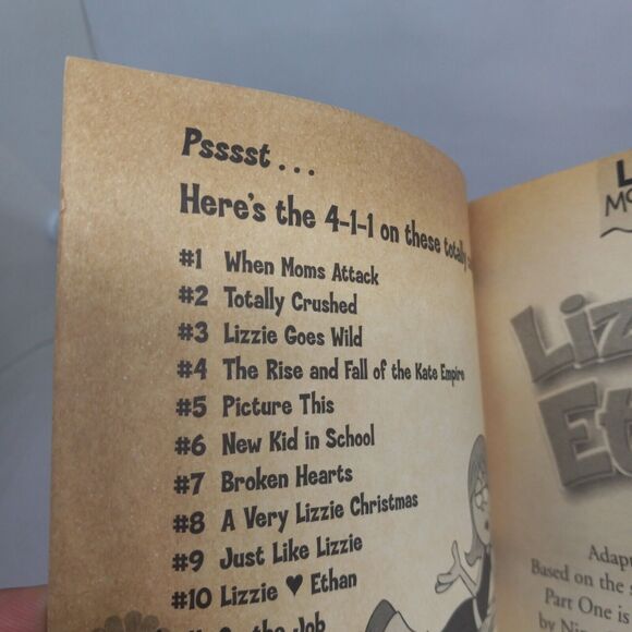 Disney Lizzie Mcguire #10: Lizzie Loves Ethan Paperback-2003-1st/2nd-Vtg-Good - Picture 7 of 9